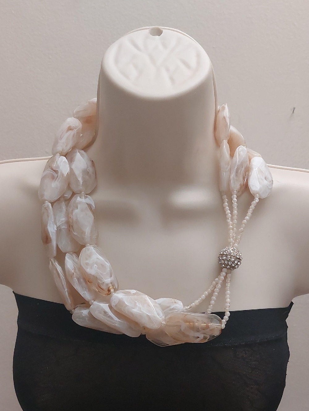 Vtg Triple Strand Chunky Marbled Acrylic Beads Triple Strand Statement Necklace